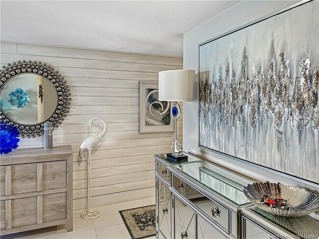 Foto del edificio - 8750 S Ocean Dr