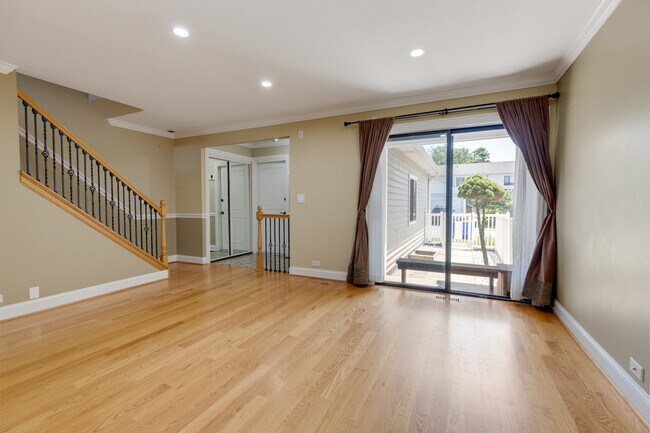 Foto del edificio - 740 Lakeview Point