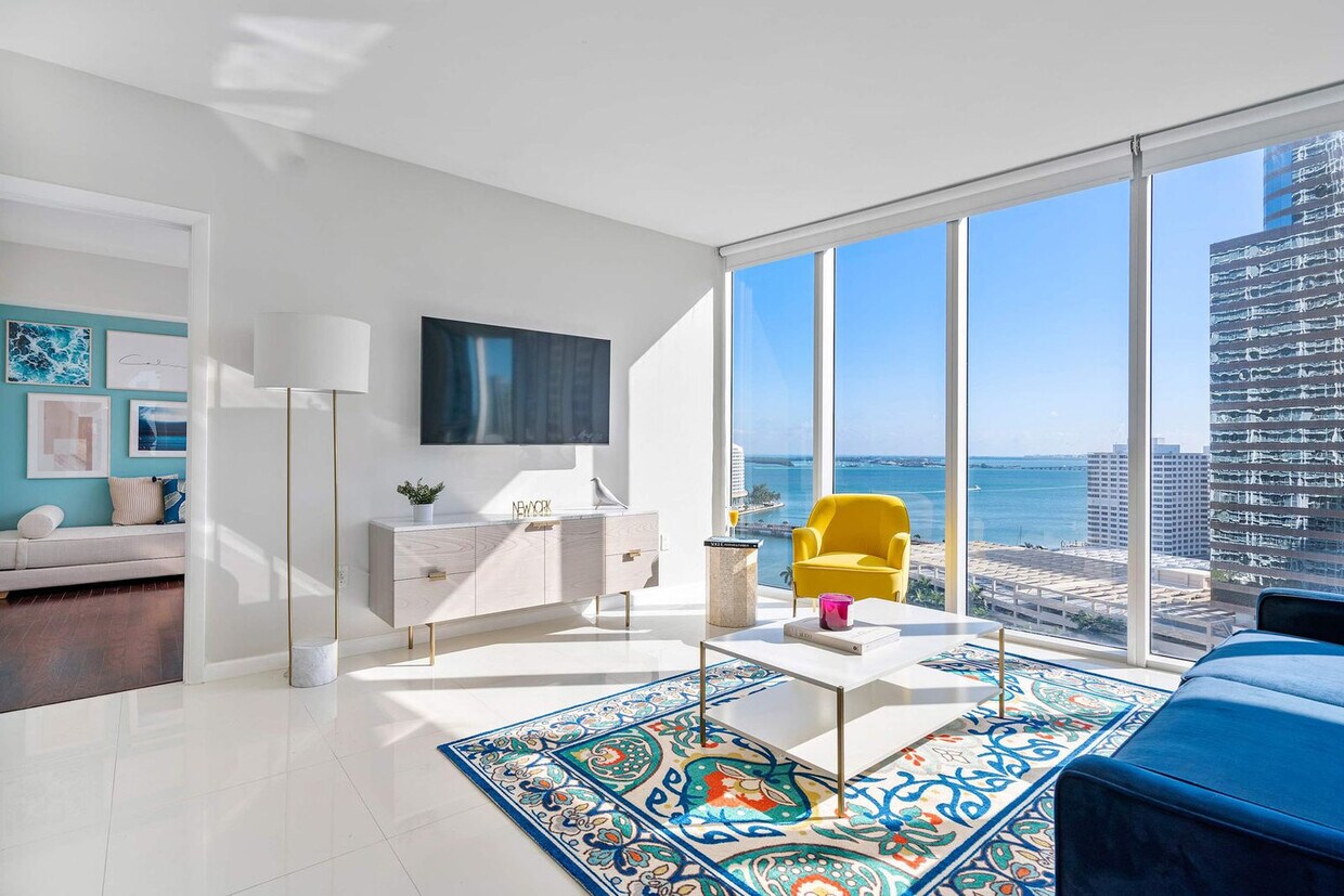 Primary Photo - 485 Brickell Ave