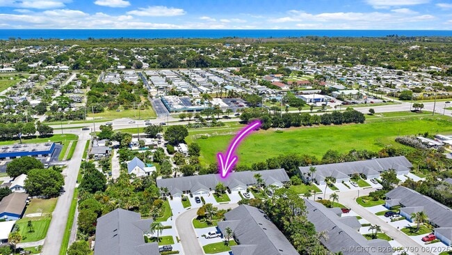 Building Photo - 11139 SE Sea Pines Cir