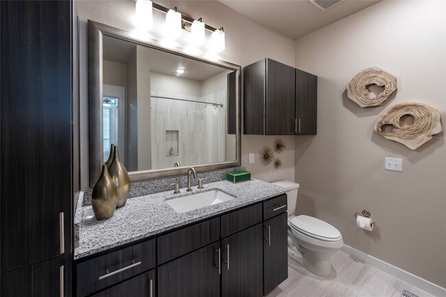 Foto del edificio - 15915 Kingfield Dr