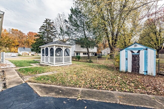 Building Photo - 3 bedroom, 1 bath, newly renovated ranch in Todd Estates, Newark