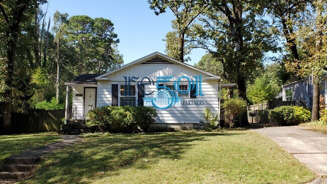 Foto del edificio - Coming Soon! Heights bungalow in GREAT school district awaits you