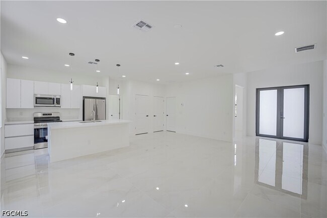 Building Photo - 3213 51st St W