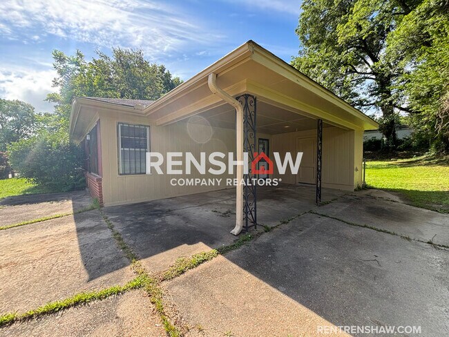 Building Photo - 1339 Greendale Ave