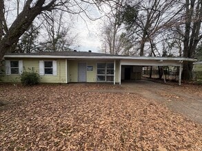 Building Photo - 3057 Amherst St