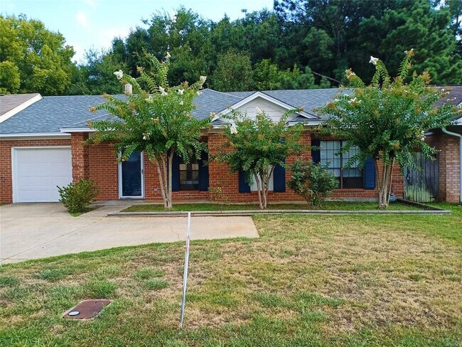 Building Photo - 6532 Ashton Cir