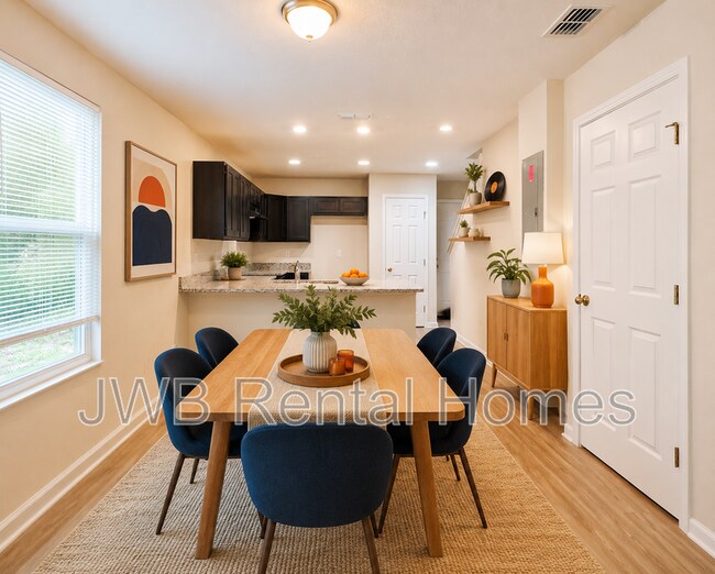 Foto del edificio - 11137 Pine St