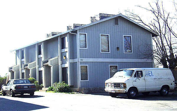 Building Photo - 380-382 Morrison Ave