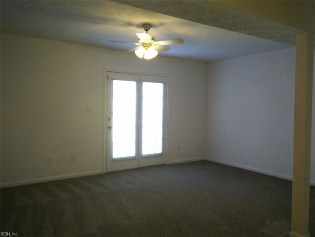 Foto del edificio - 361 Deputy Ln