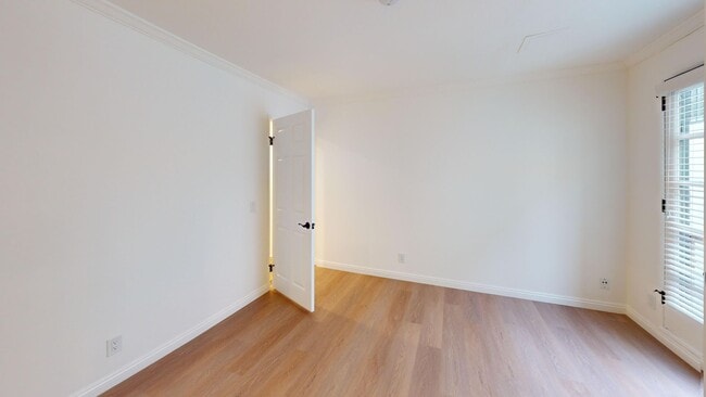 Interior Photo - ISO - Isola Bella Townhomes