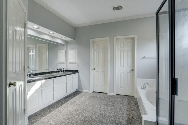Foto del edificio - 4210 Alcorn Glen Ln