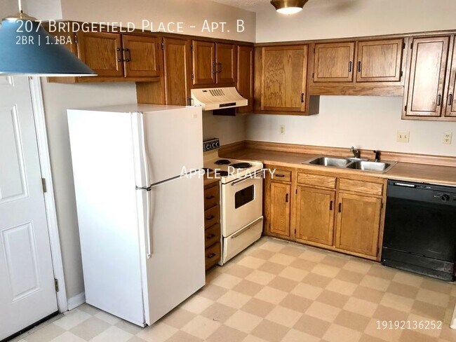 Foto del edificio - 207 Bridgefield Pl