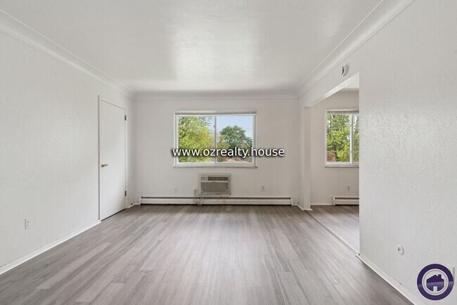 Foto del edificio - 1733 Christian Ave
