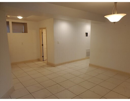 Foto del edificio - 34 Dix St