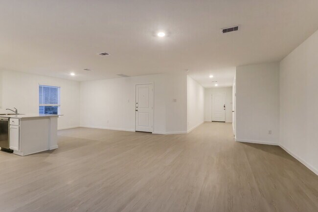 Foto del edificio - 15254 Abella Dr