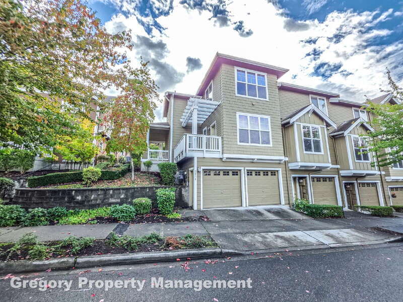 Photo - 2018 17th Ave NE