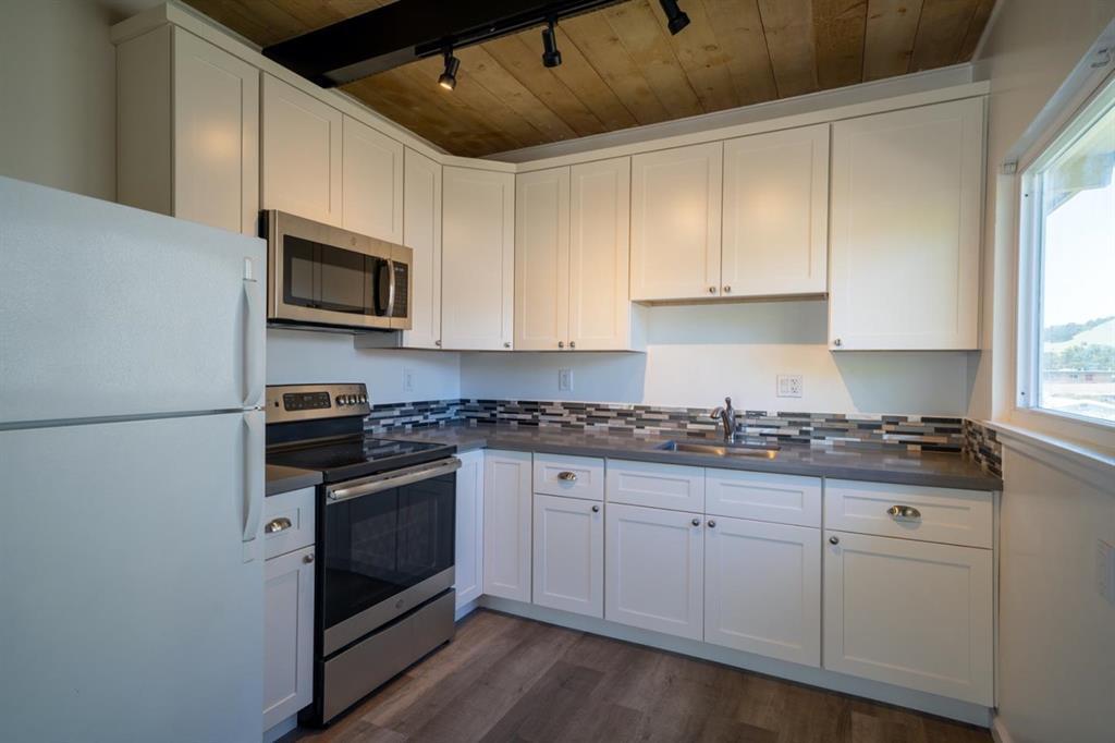 176 Montecito Ave, Pacifica, CA 94044 House for Rent in Pacifica, CA