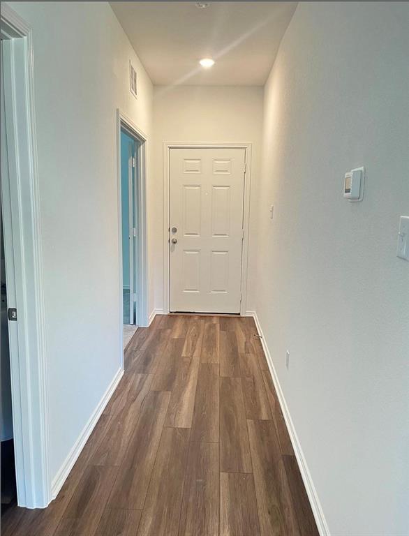 Foto del edificio - 1512 Holly Lk Dr