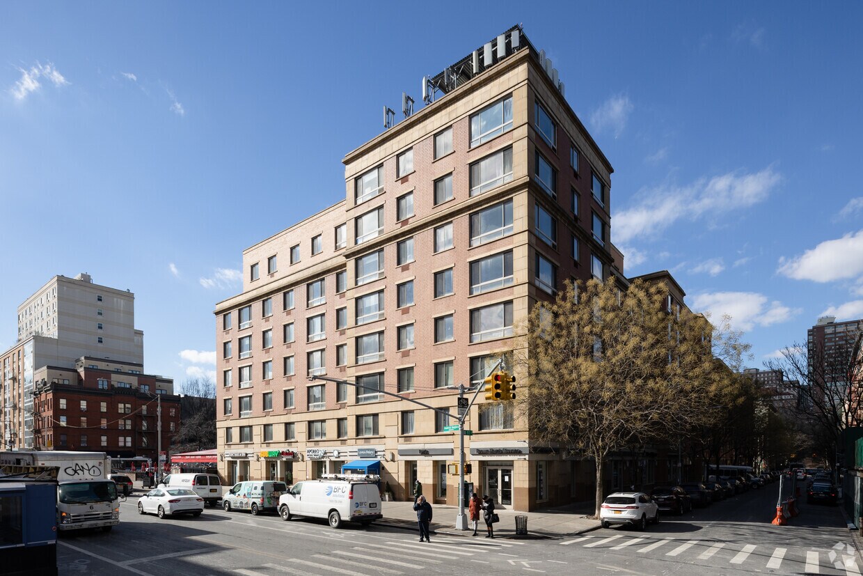 Foto principal - Larkspur Plaza