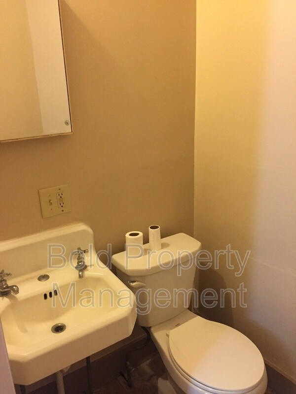 16 N 7th St Unit Apt 1, Lebanon, PA 17046 Condo for Rent in Lebanon