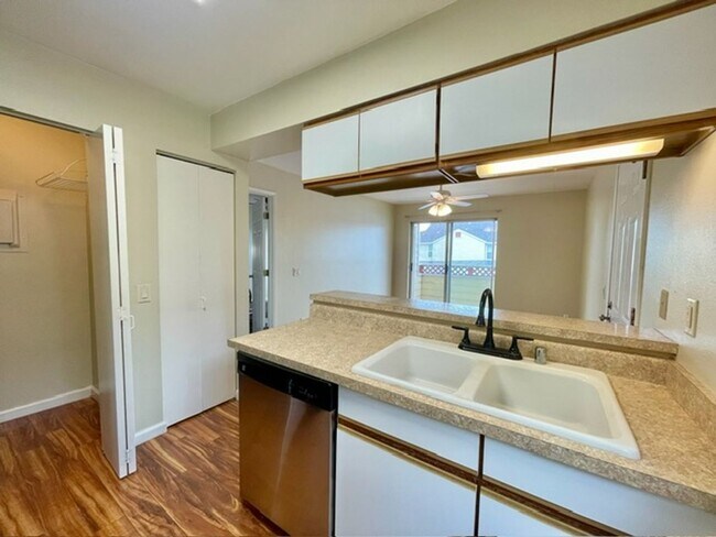 Foto del edificio - Updated 1 bedroom / 1 bath Condo with Amenities!