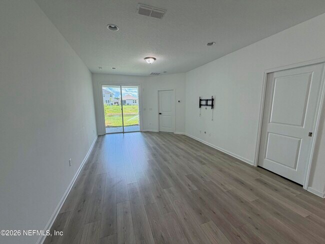 Foto del edificio - 716 Cherry Elm Dr
