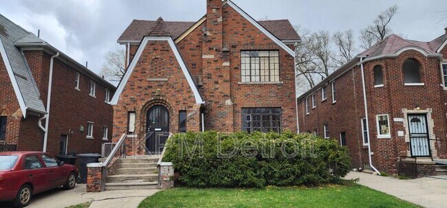 Building Photo - 17606 Roselawn St