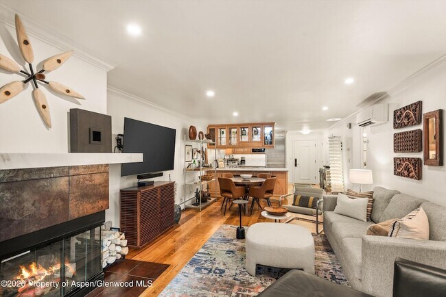 Foto del edificio - 205 E Durant Ave