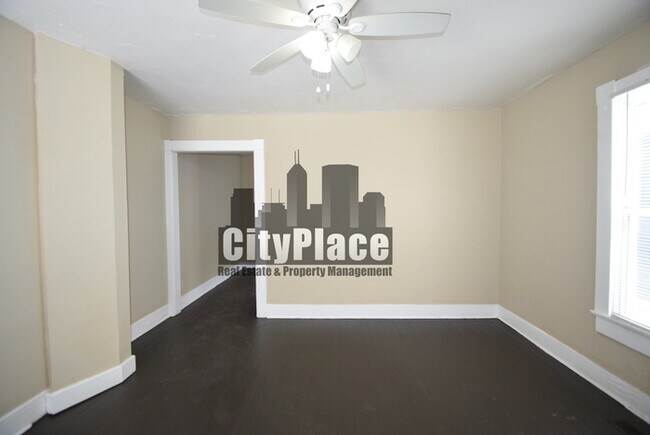 Building Photo - 1022 N Rural St