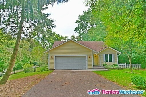 Building Photo - BEAUTIFUL 4BD/2BA HOME IN PLYMOUTH