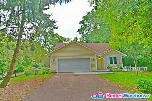 Foto del edificio - BEAUTIFUL 4BD/2BA HOME IN PLYMOUTH