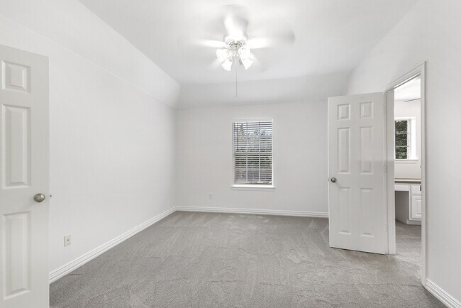 Building Photo - 1030 Bayou Vista Ct