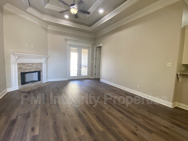 Foto del edificio - 101 Glenbrook Dr