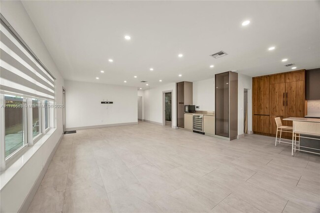 Foto del edificio - 2650 SW 65th Ave