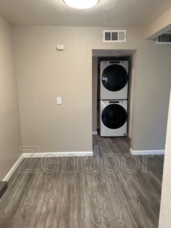 2417 Campbell Unit 6B, Phoenix, AZ 85016 Condo for Rent in Phoenix