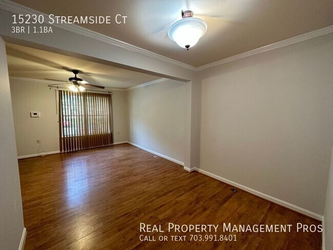 Building Photo - 15230 Streamside Ct