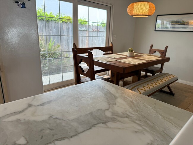 Building Photo - 4830 Amalfi Way