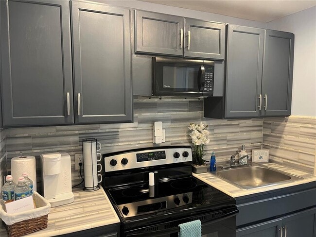 Foto del edificio - 1367 S Michigan Ave