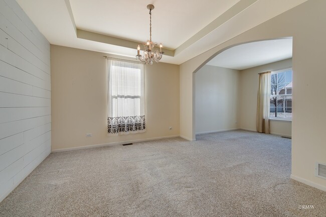 Building Photo - 3485 Gallant Fox Dr