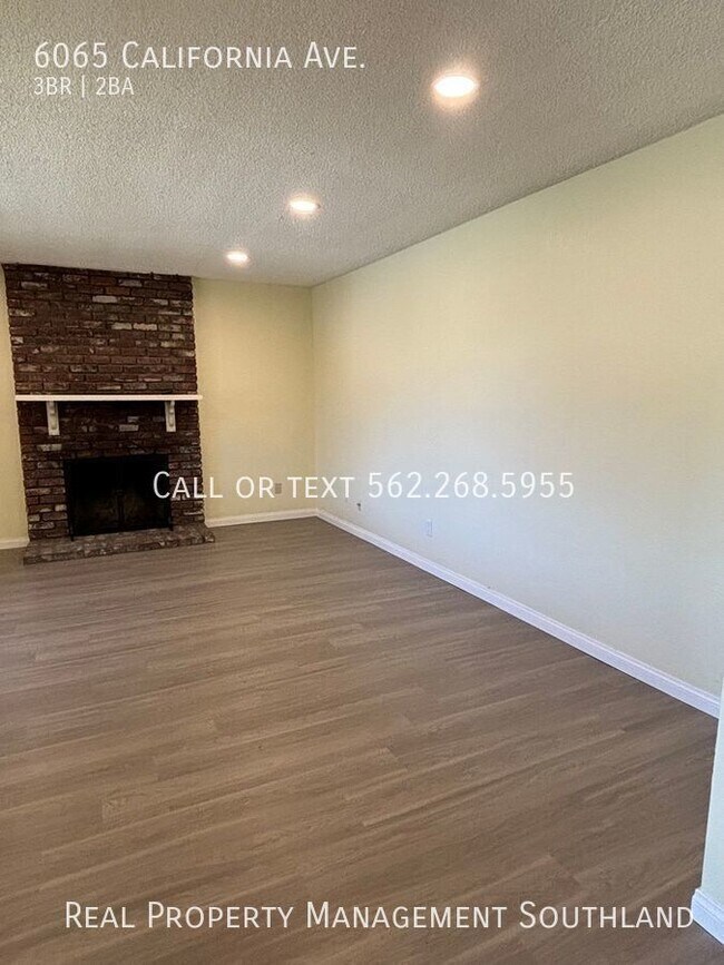 Foto del edificio - Beautiful 3 Bedroom 2 Bath Unit Available ...