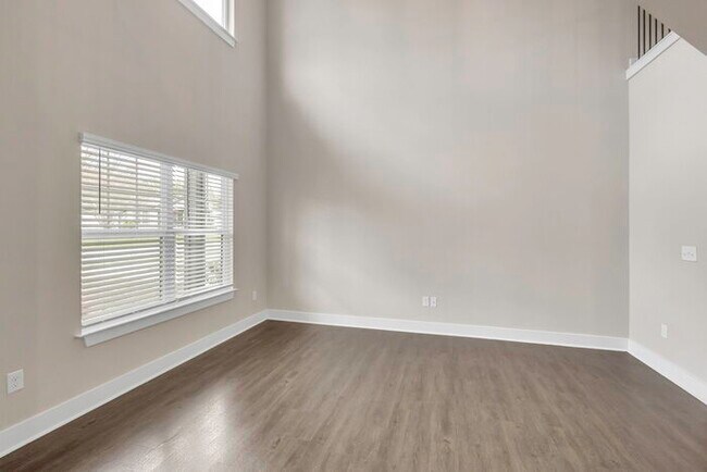 Building Photo - Modern Travelers Rest Townhome on the Swam...