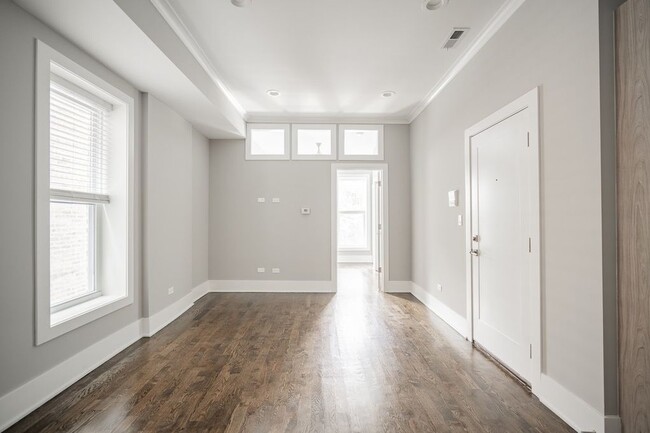 Foto del edificio - 1472 W Erie St