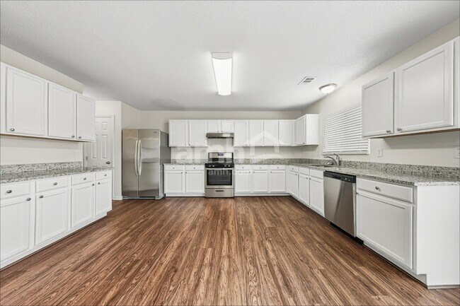Foto del edificio - 6012 Ricker Rd