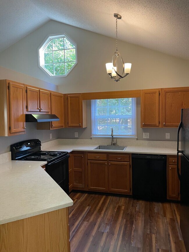 Building Photo - Newly Updated Ranch Home in Cary!