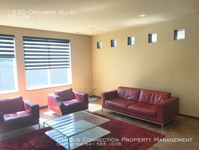 Building Photo - 1530 Orchard Alley