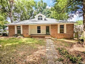 Building Photo - 9150 Stillbridge Ln