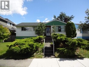 Building Photo - 2510 W King Edward Ave