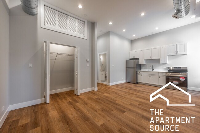 Foto del edificio - 1219 W Devon Ave