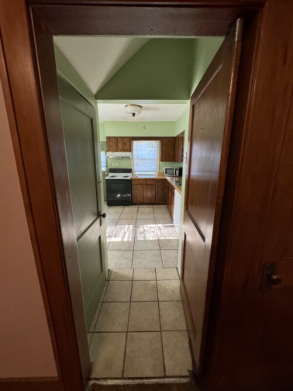 Building Photo - 49 Knecht Dr